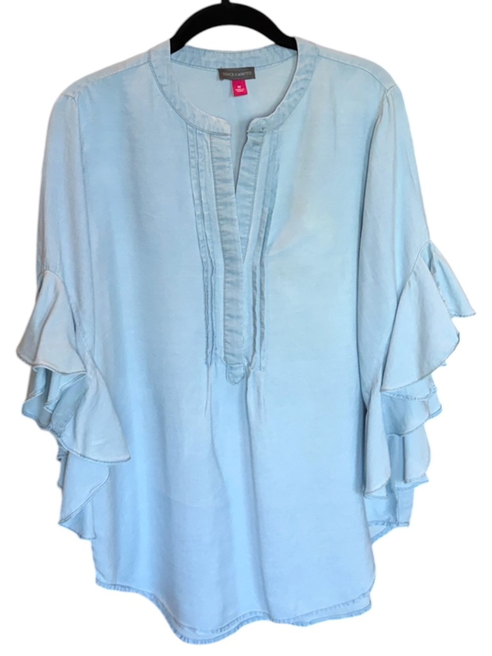 Size M Vince Camuto Blue Chambray Split Neck Tuxedo Flowy Pullover Blouse Top